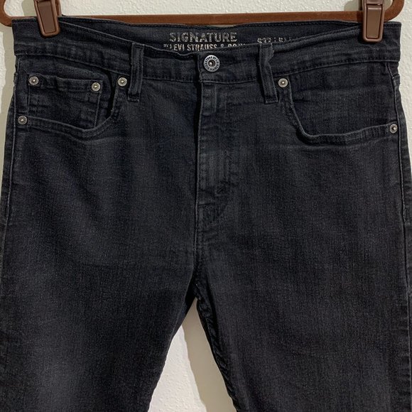 Pre-loved, Signature By Levi Strauss & Co. Black Distressed Unisex Jean, 32x30 - Picture 2 of 16